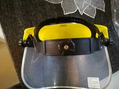 face shields (personal protective equipment)